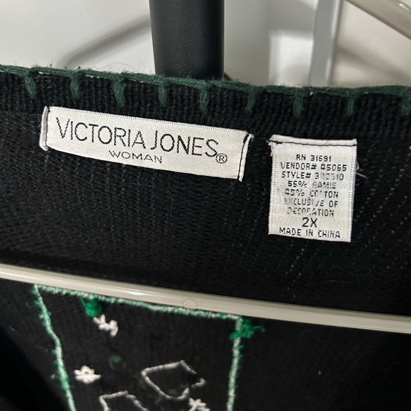 Knit Ugly Christmas Sweater - Picture 4 of 5